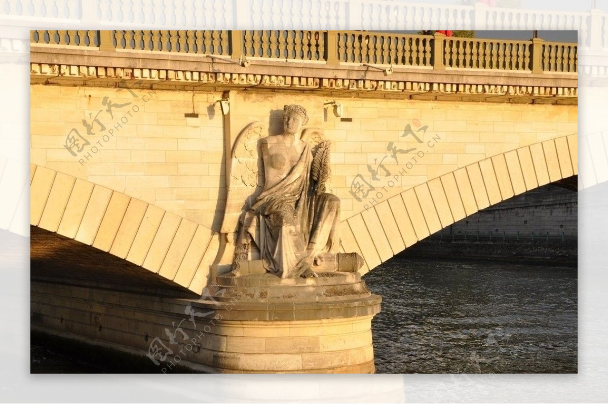 塞纳河桥图片