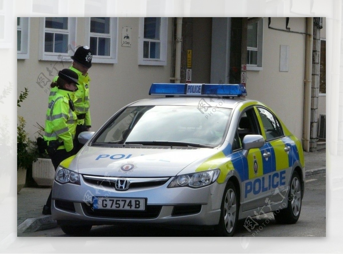 英国伦敦街上执勤的交警图片