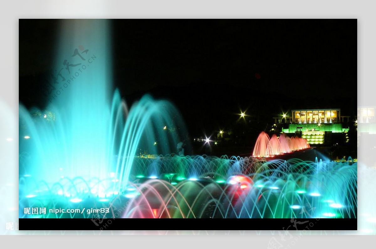 夜景喷泉图片