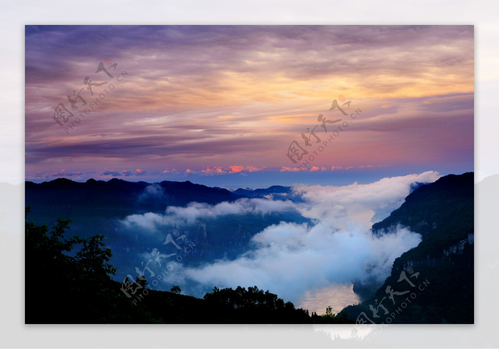 三峡云海图片