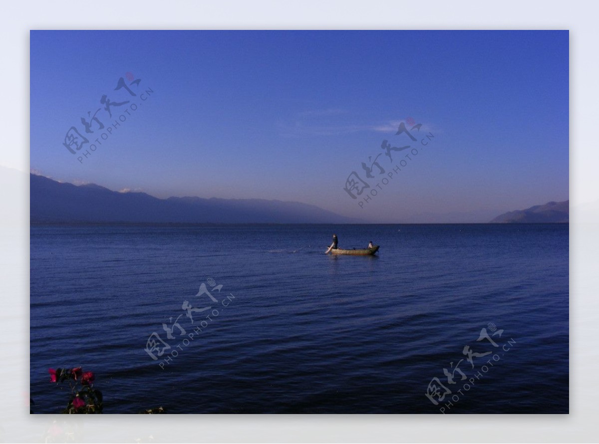 洱海渔民图片