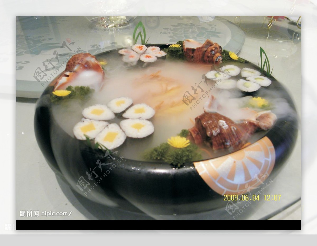 冰镇海螺拼寿司图片