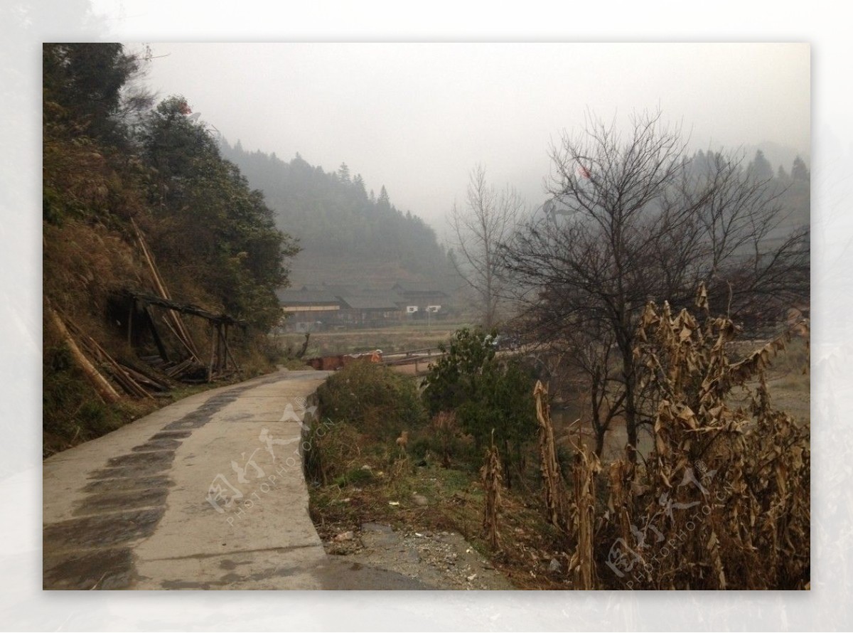 湘西侗族村落冬景图片