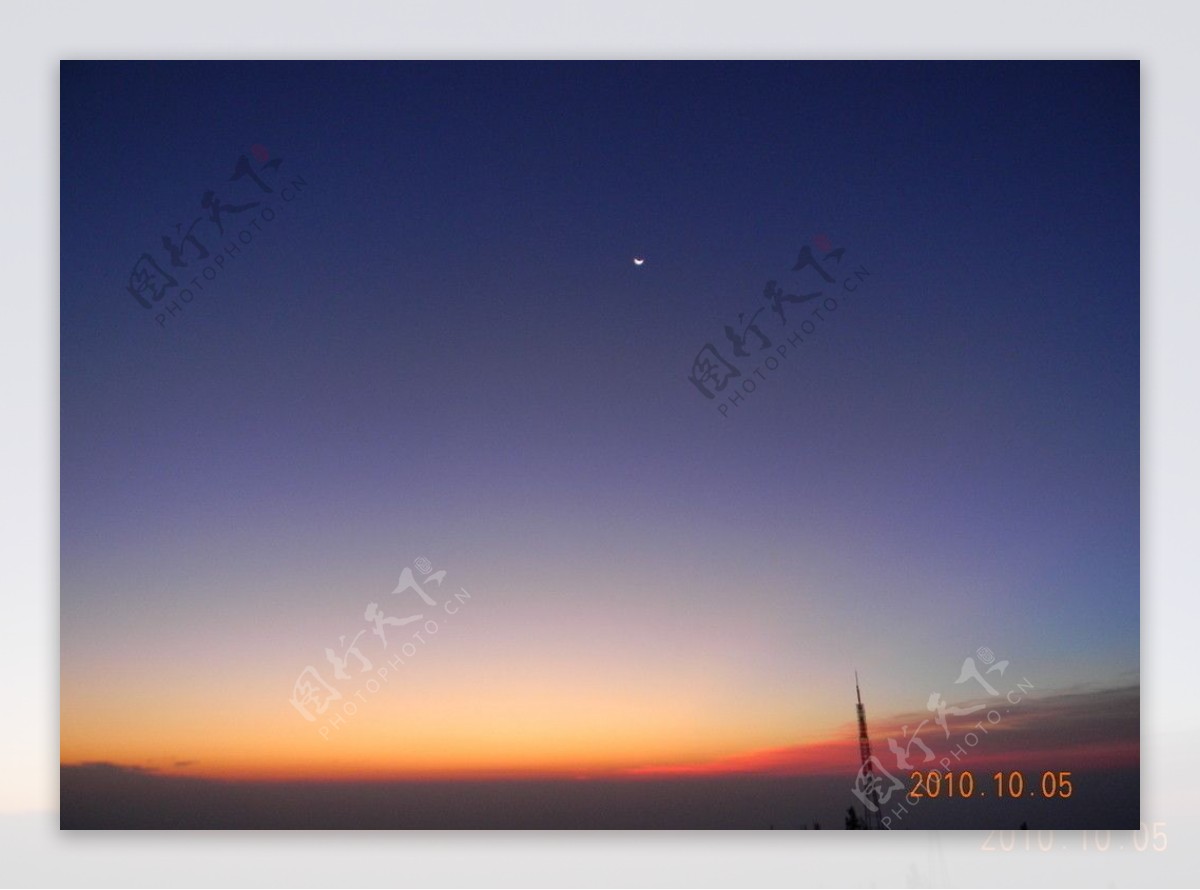 日出前日月同天图片