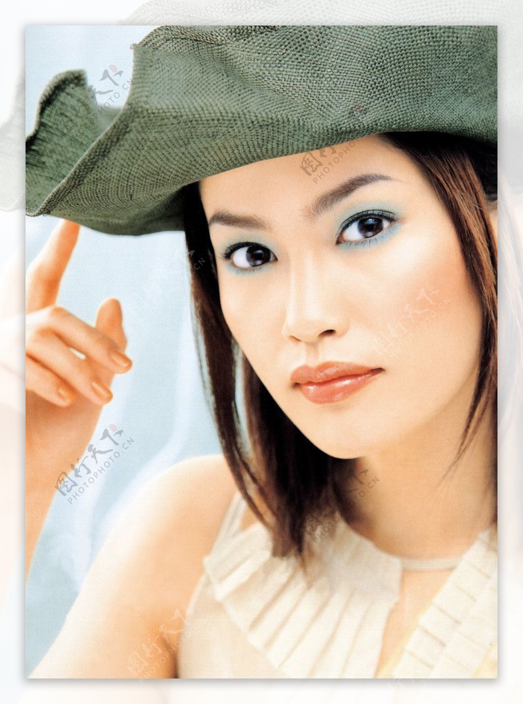 日本护肤品彩妆女性人物模特图片