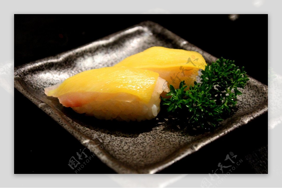 香芒鲷鱼寿司图片
