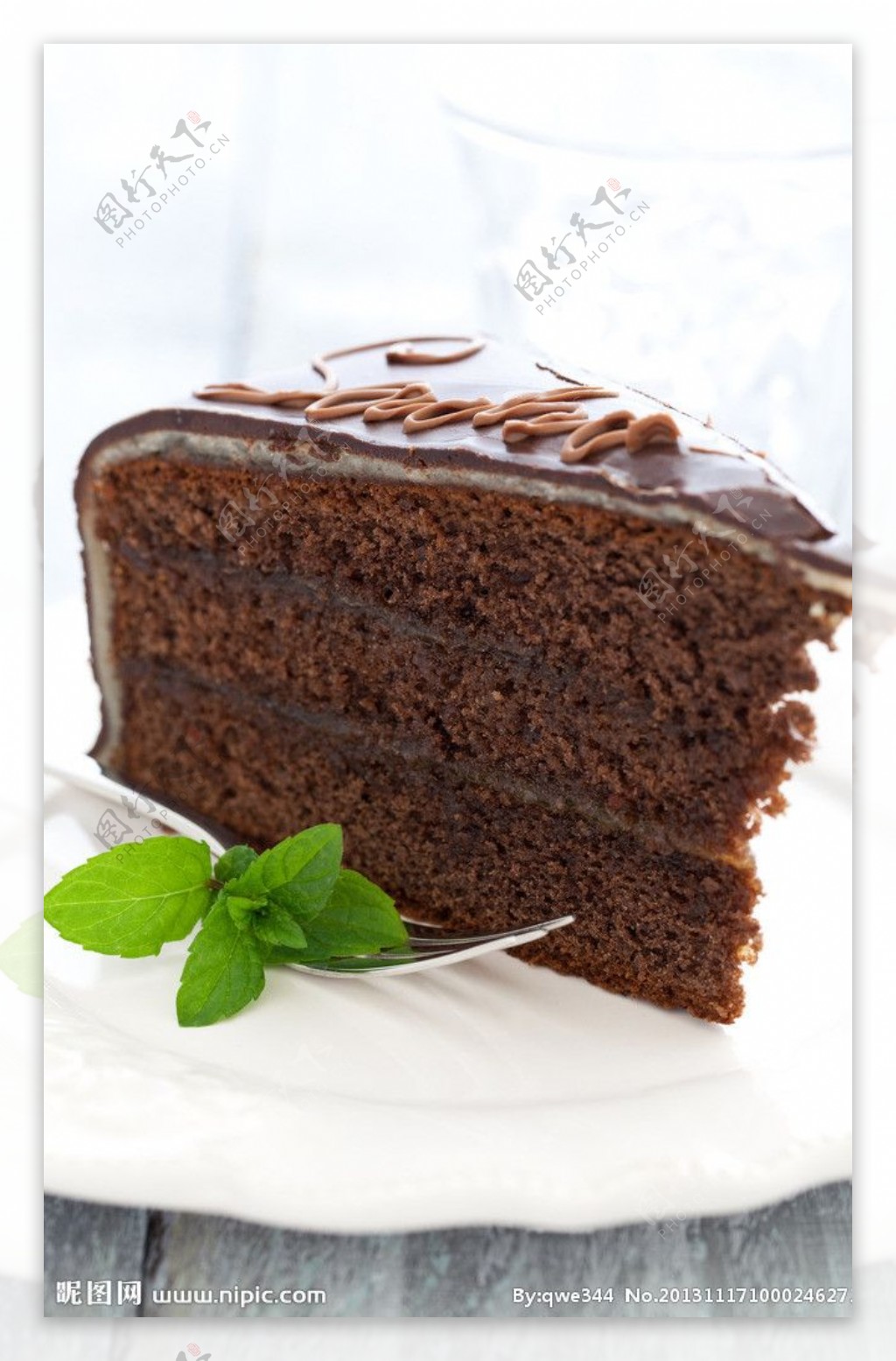 巧克力甜点蛋糕图片