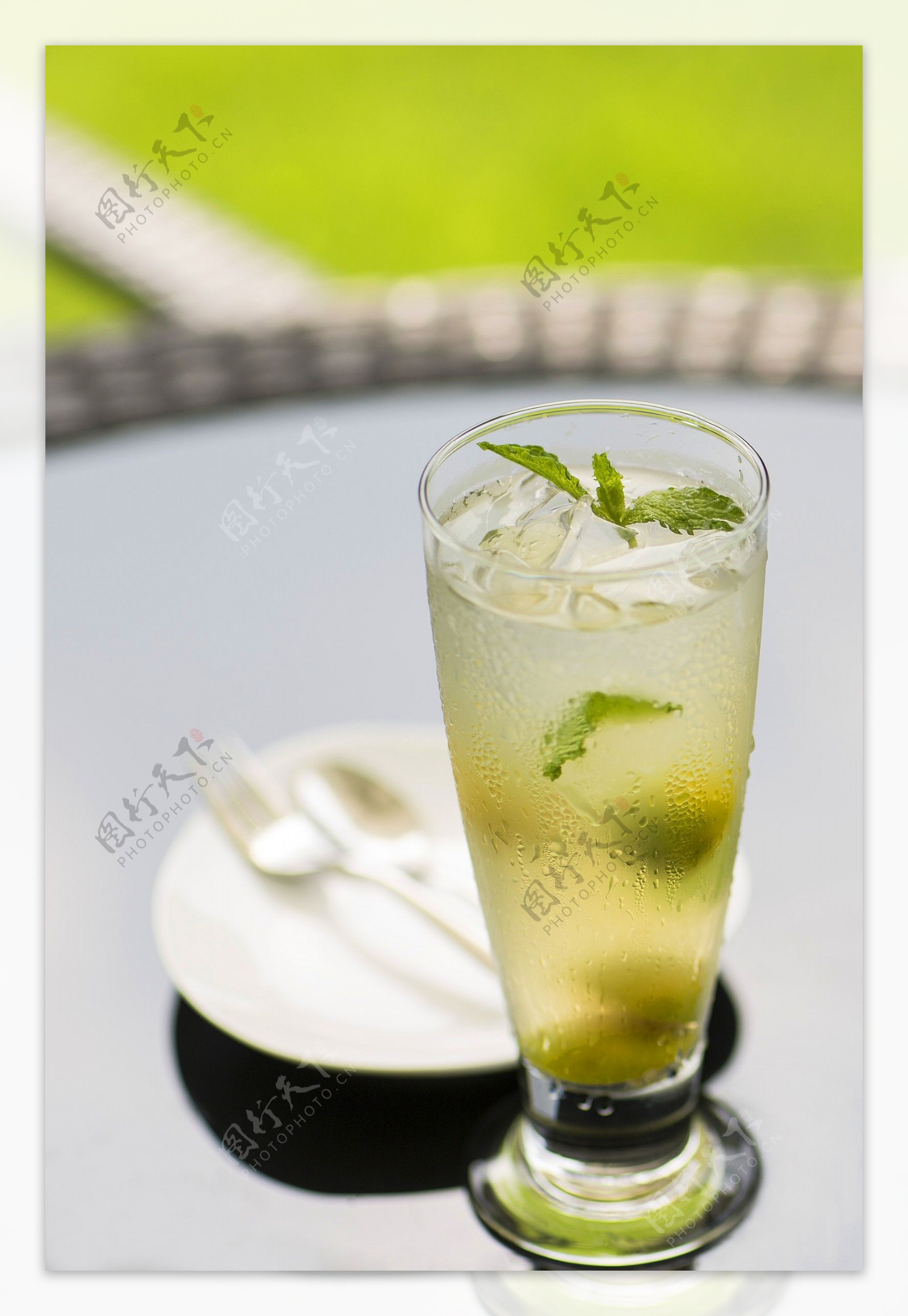 绿茶青柠汁图片