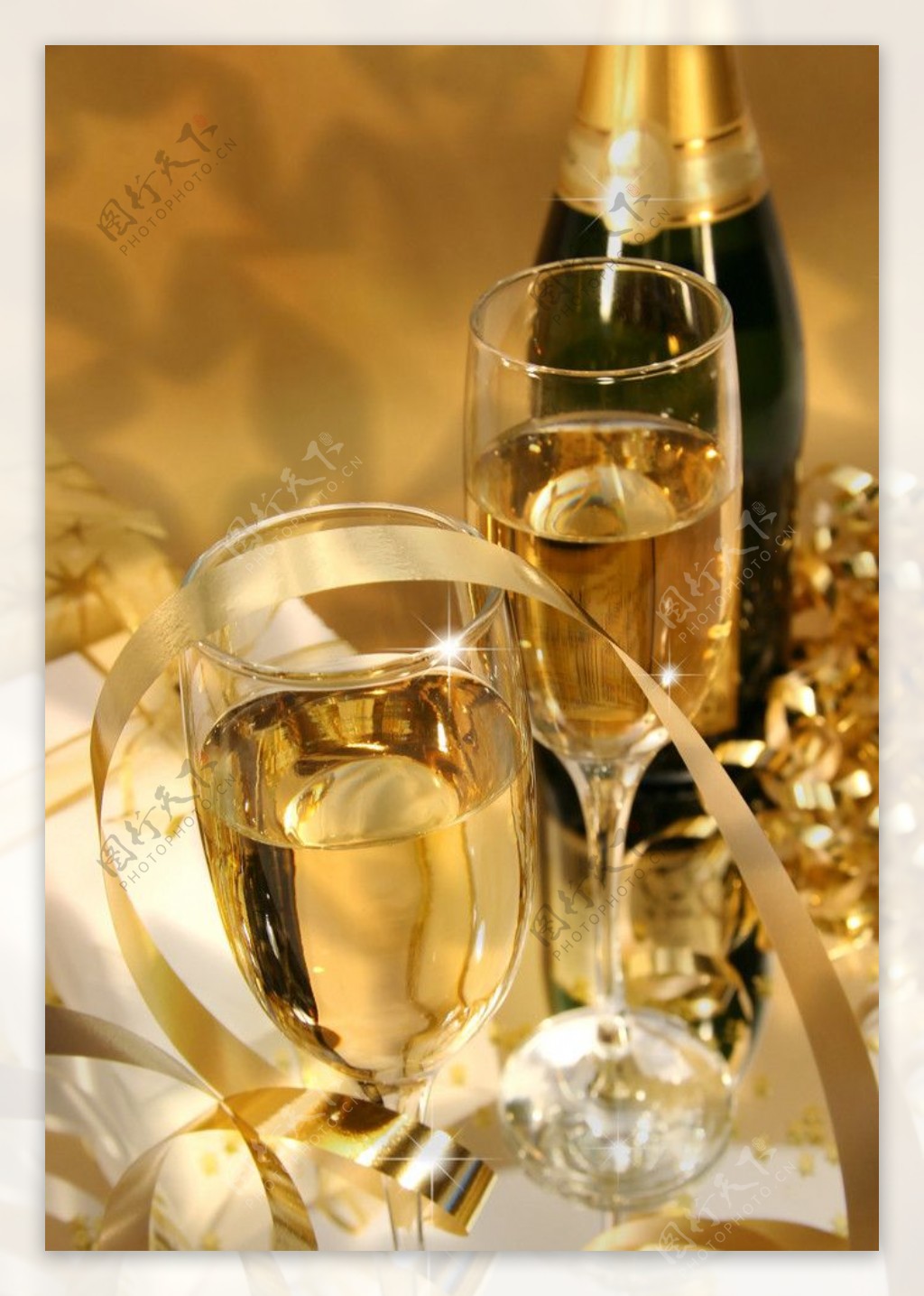 节日香槟美酒图片
