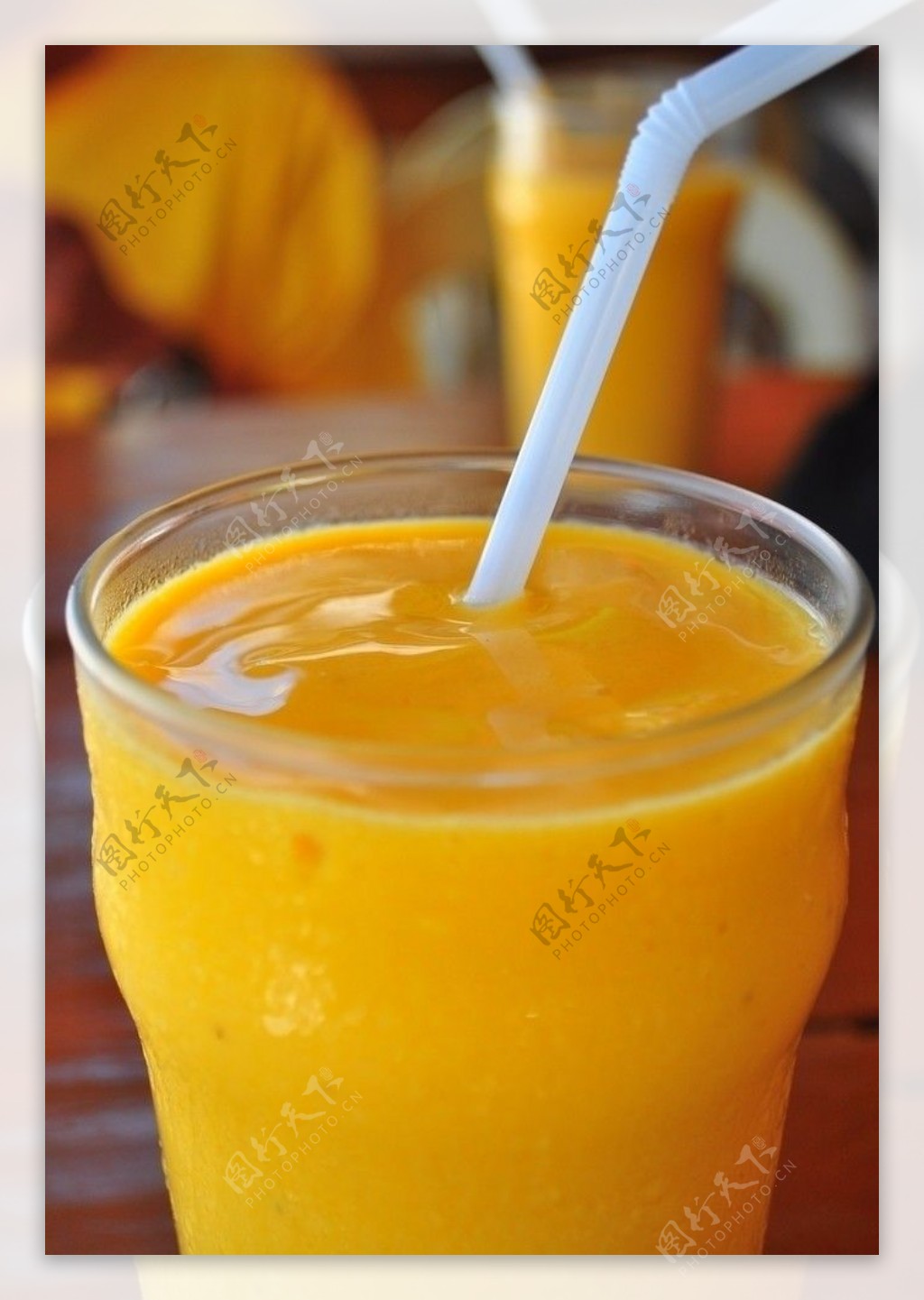 芒果果汁图片