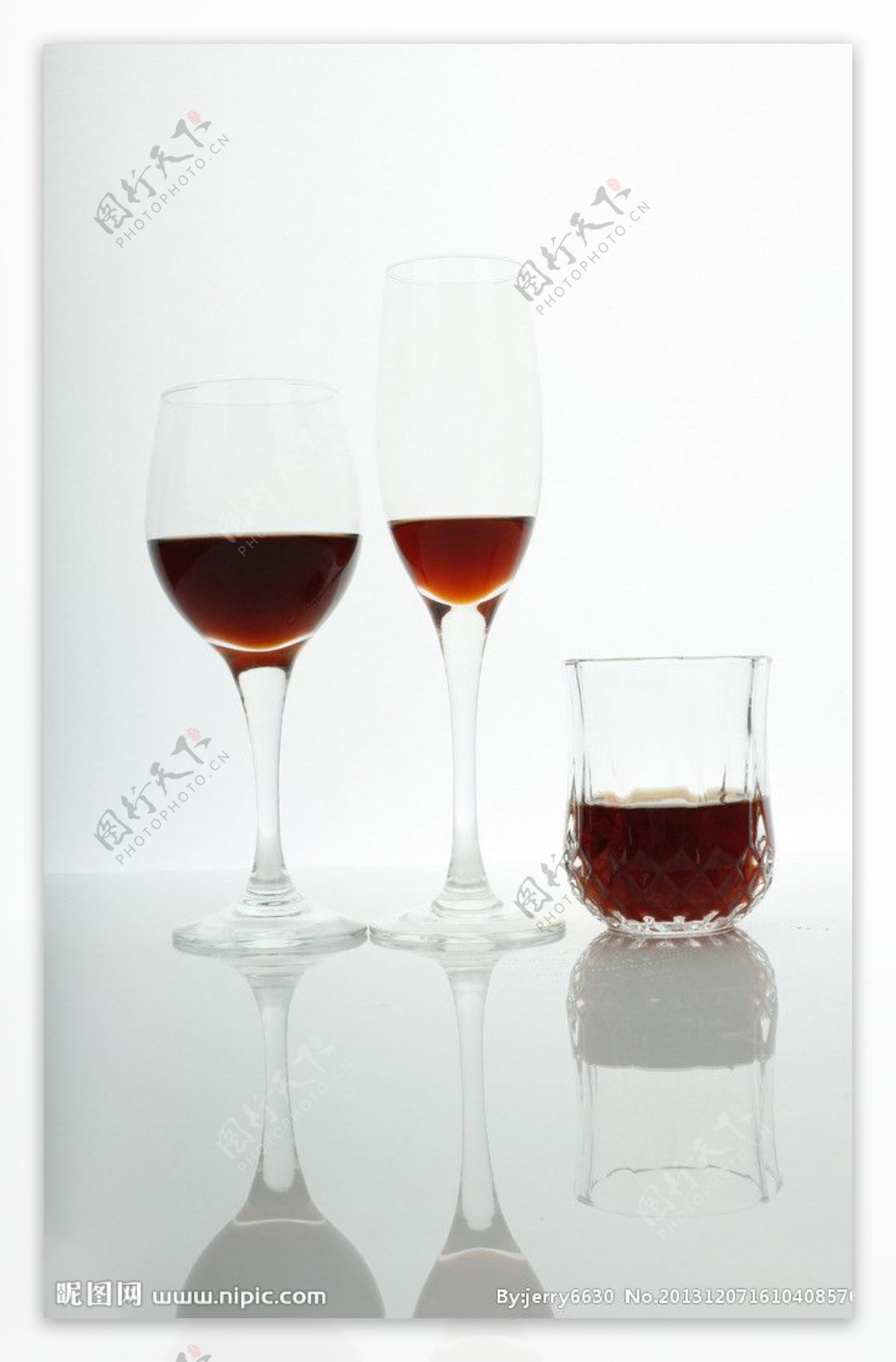 红酒杯水晶杯图片