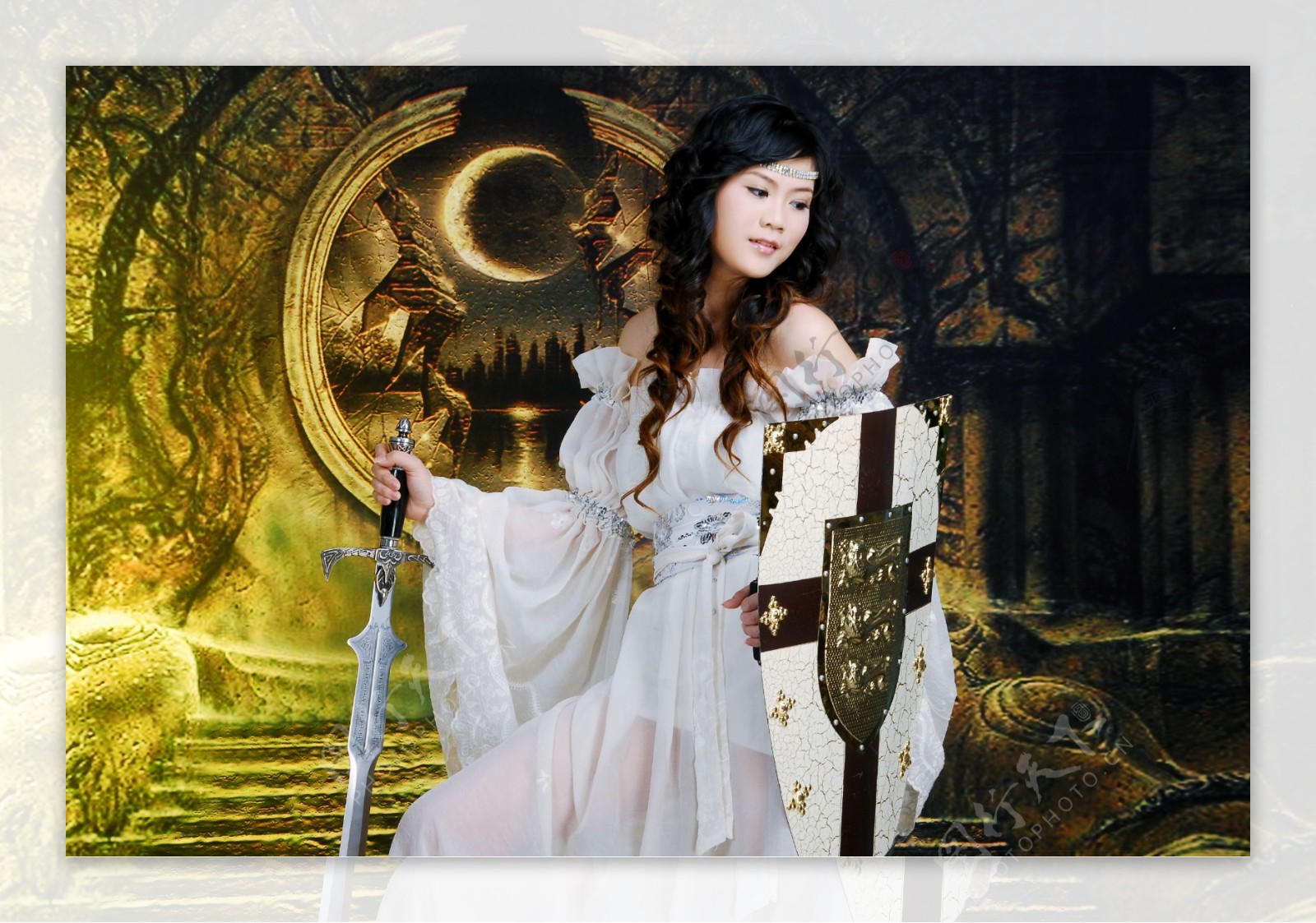 带剑的公主02图片