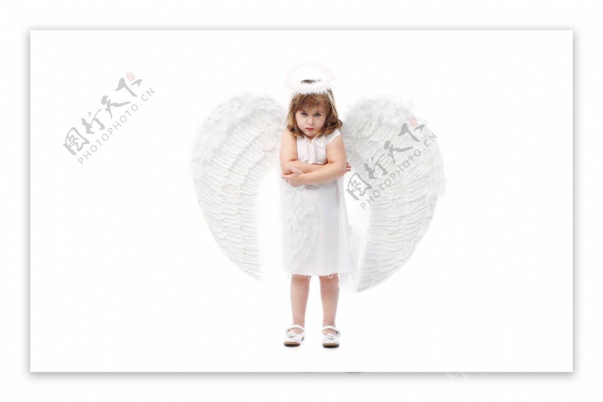 打扮成小天使的可爱小女孩图片