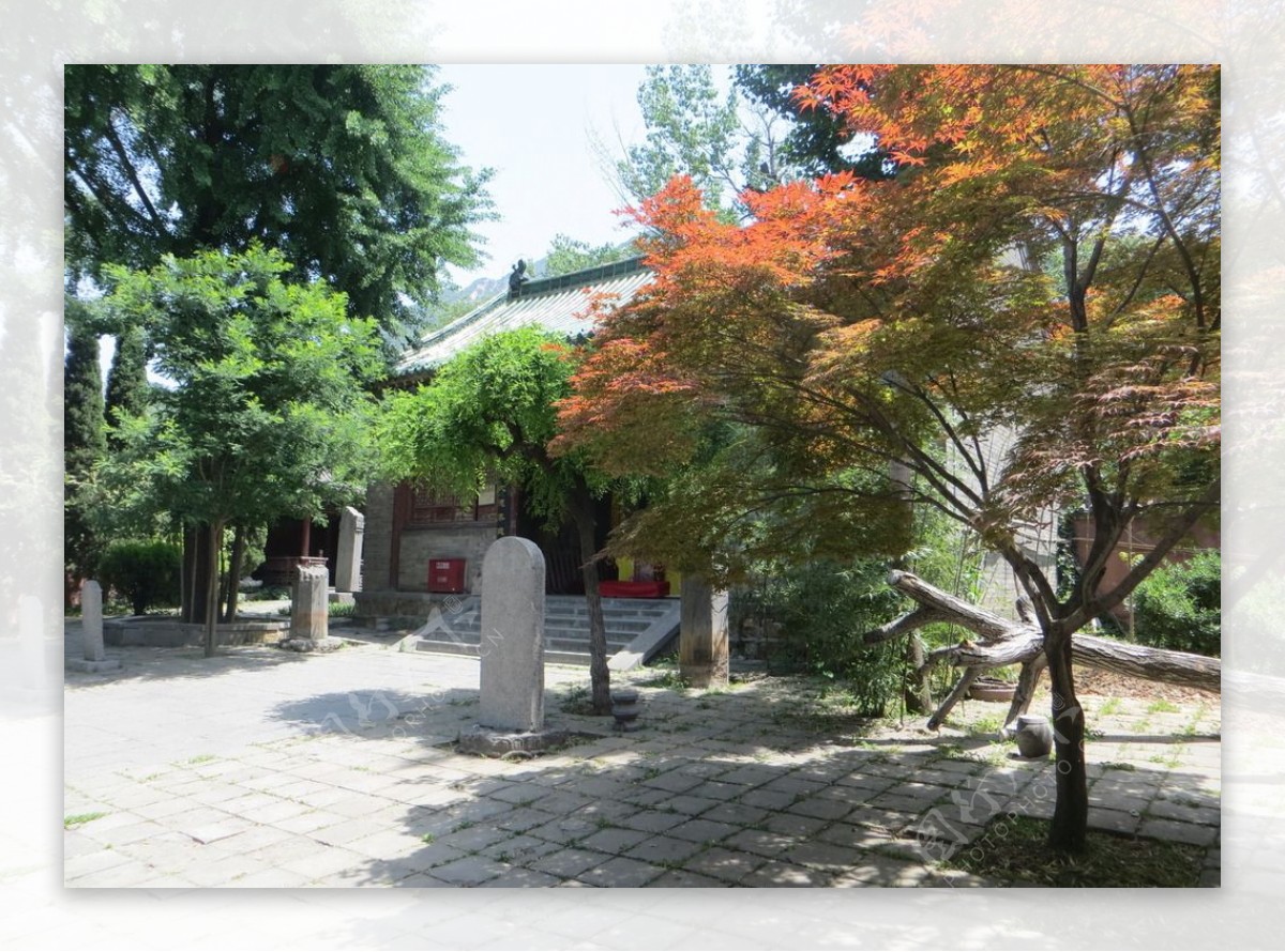 嵩山永泰寺内景