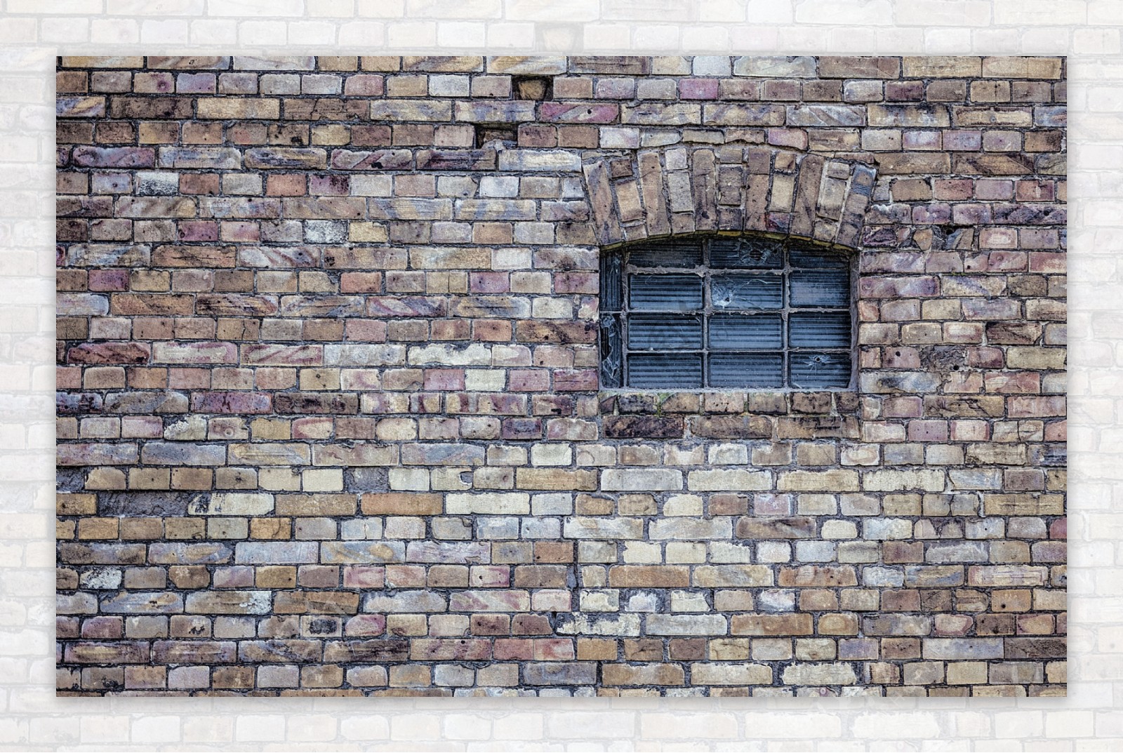 砖墙壁窗口