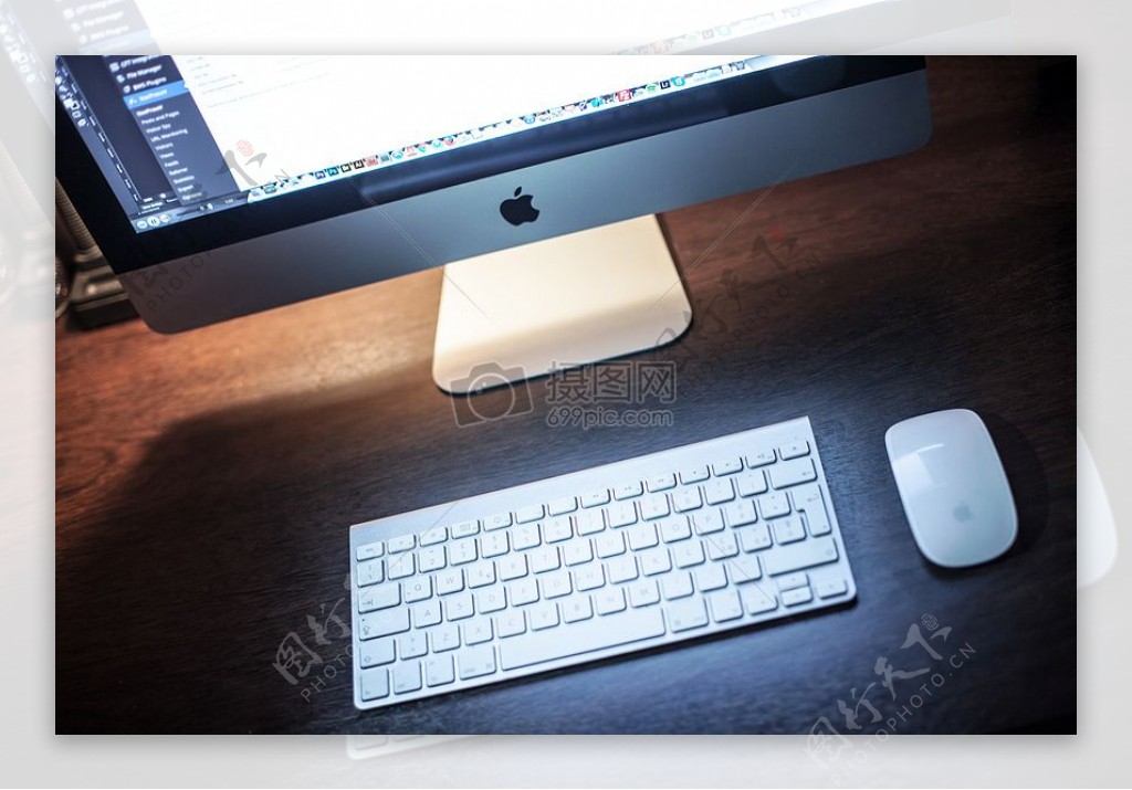苹果书桌技术计算机iMac电脑键盘魔术鼠标工作场所工作站设备
