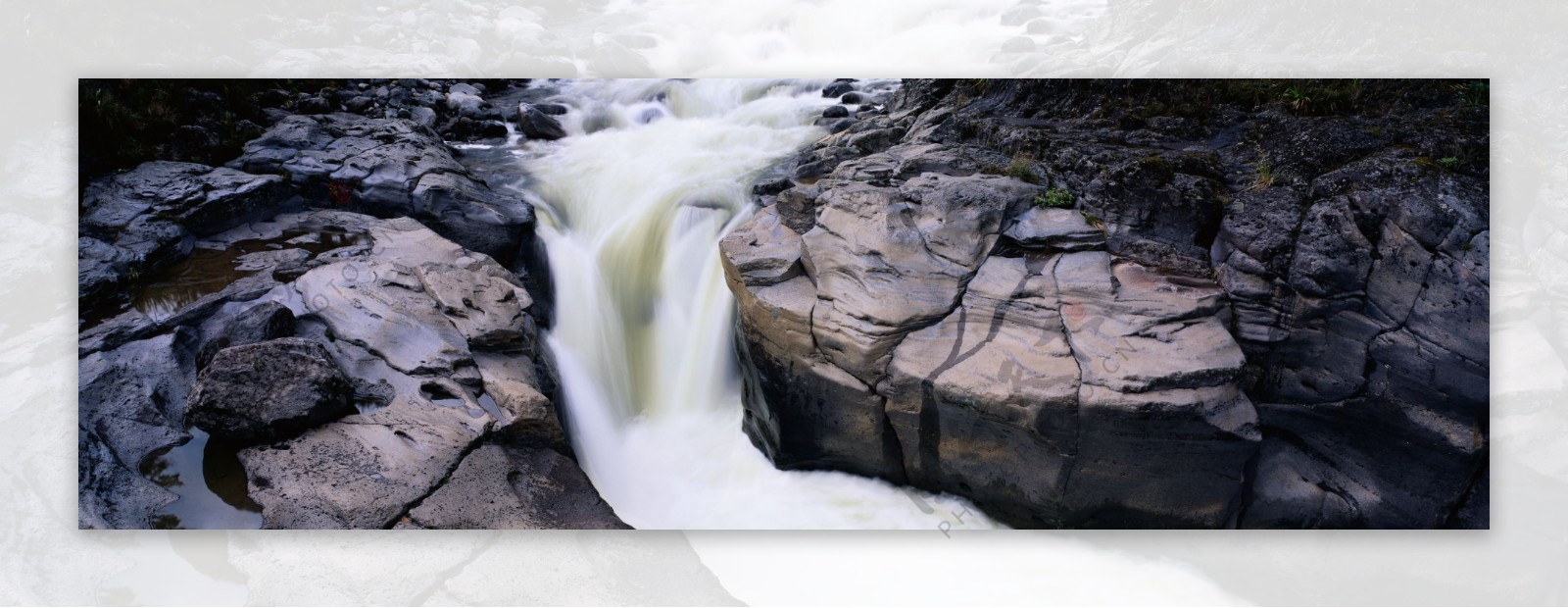 石头河流摄影图片