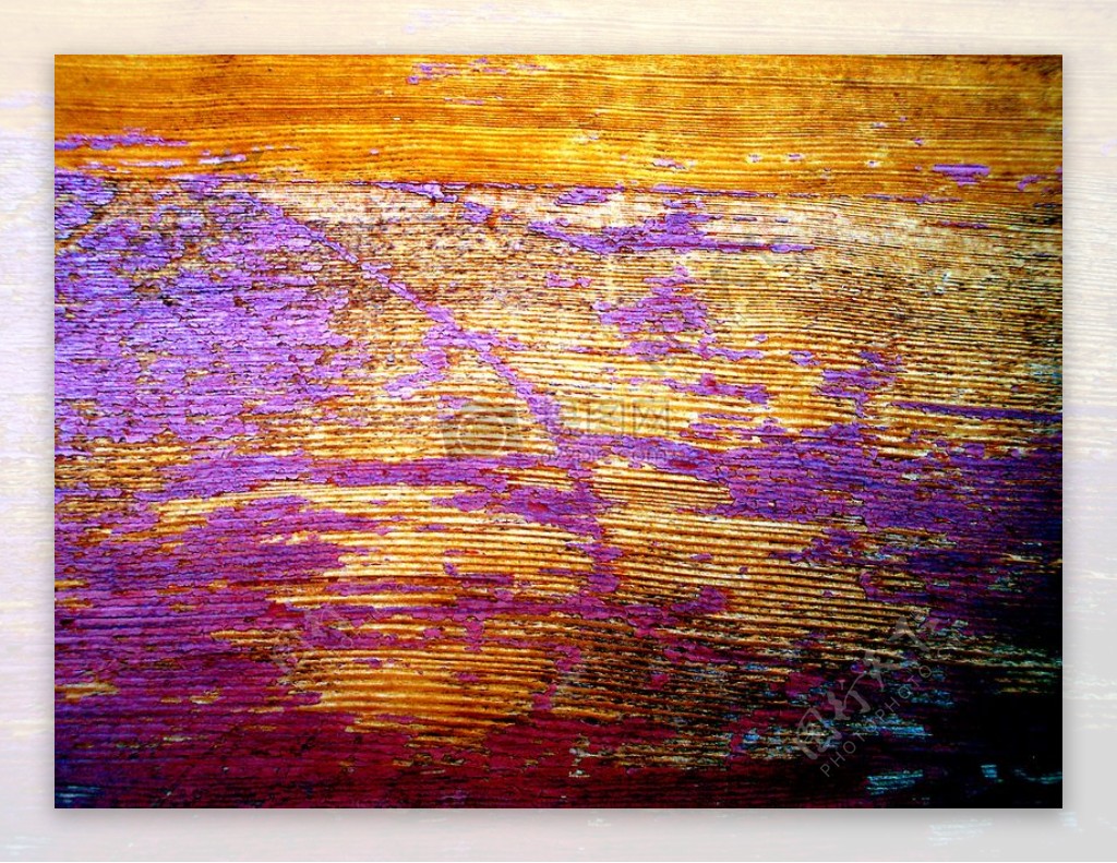 油漆剥离的木板