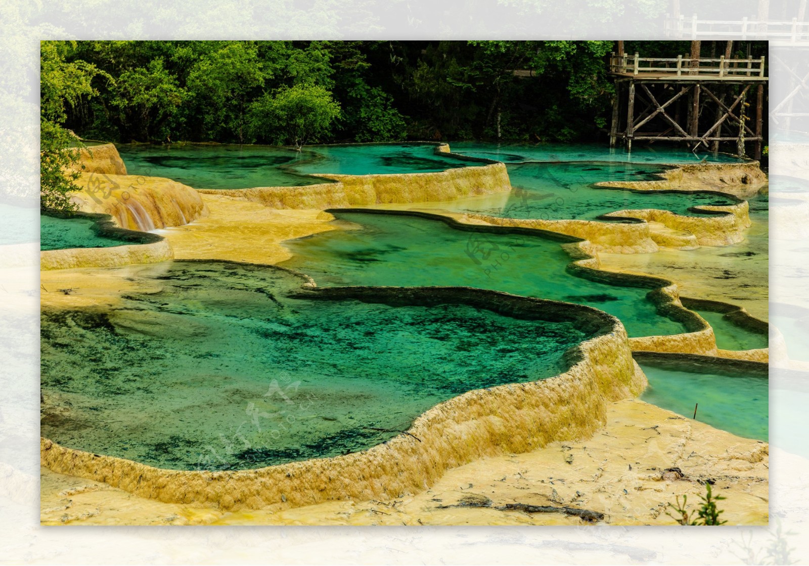 四川黄龙迎宾池风景