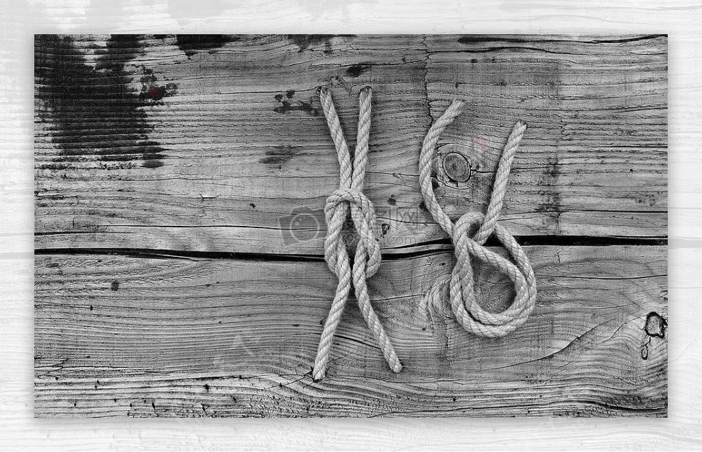 木板上的绳索