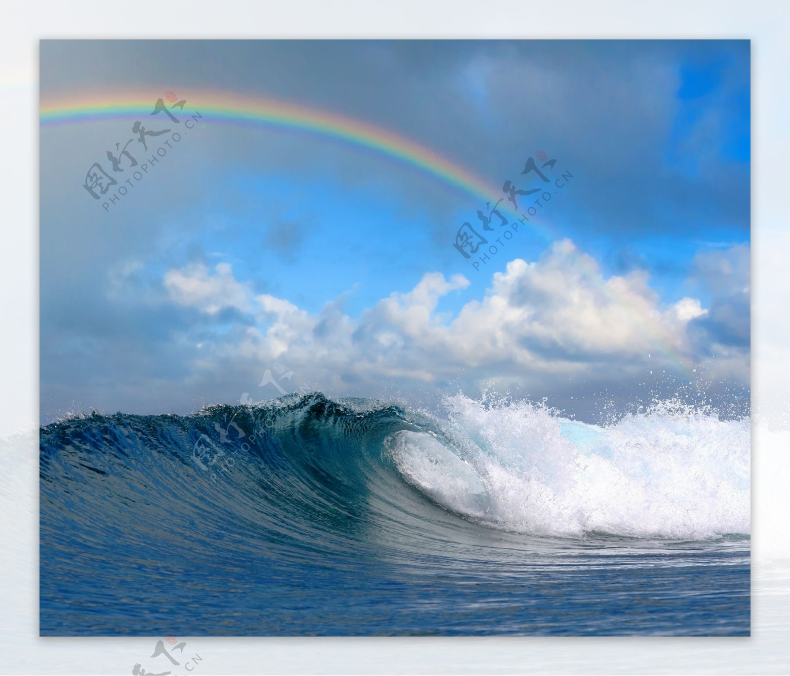 雨后彩虹海浪景色图片图片