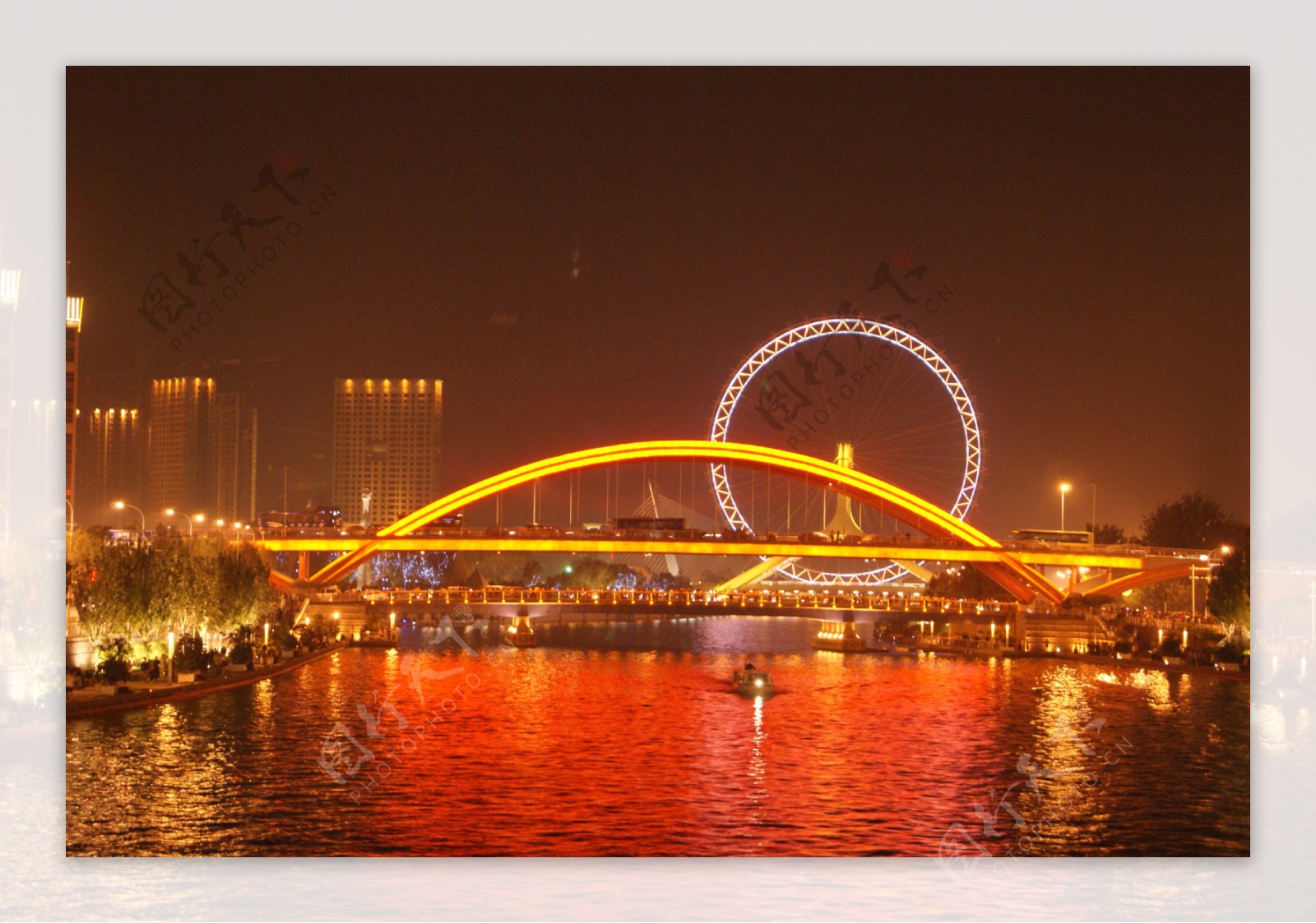 海河桥的重叠图片