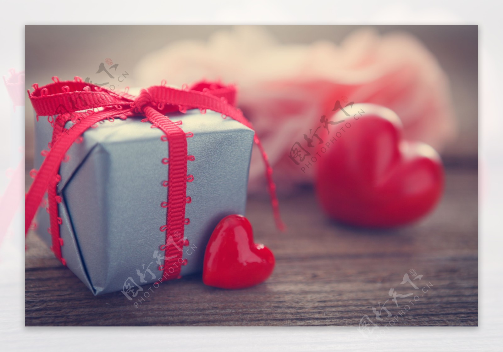 红心和情人节礼盒