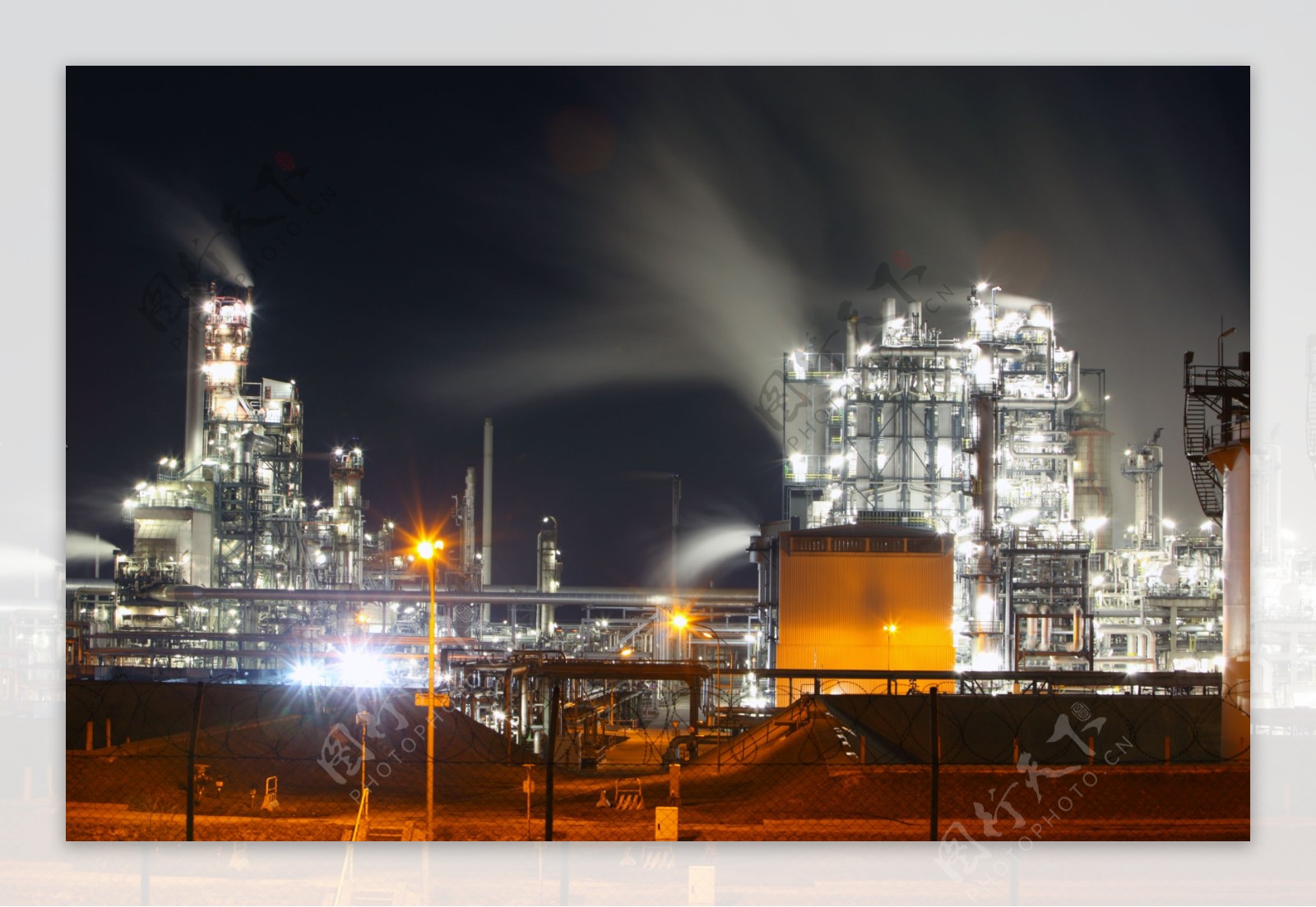 石油化工厂图片