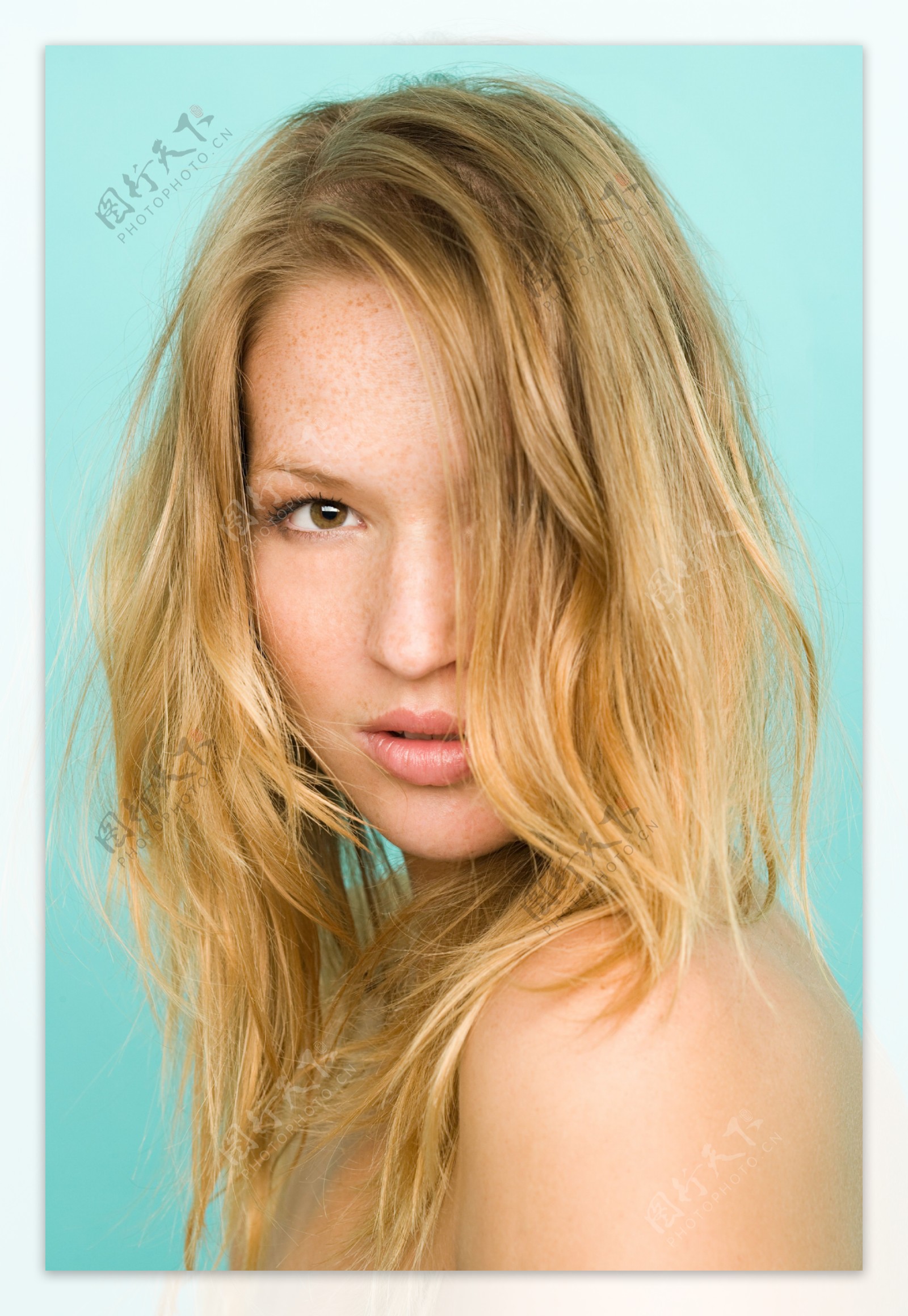 性感长发的外国女模图片