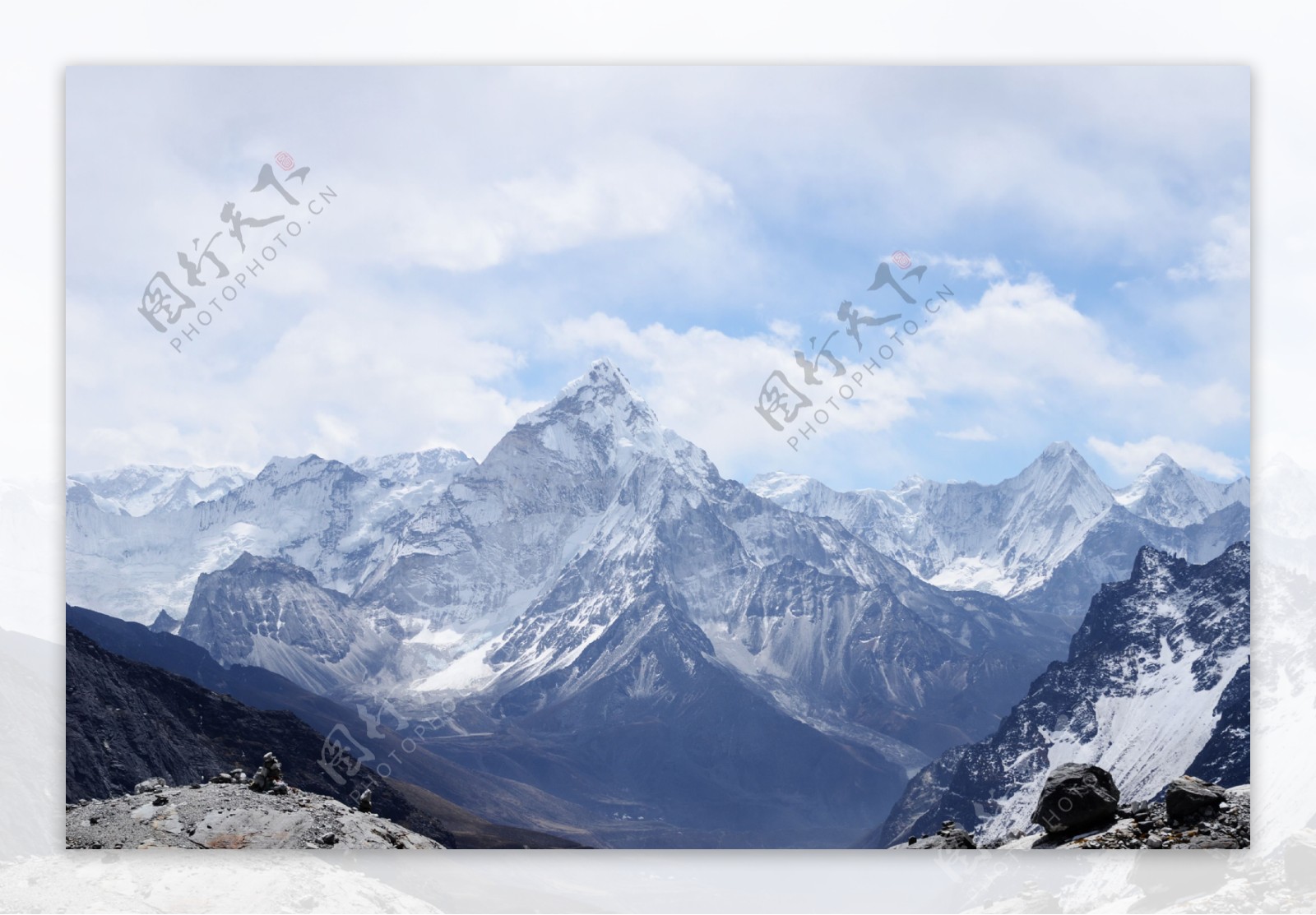 西岭雪山山峰图片