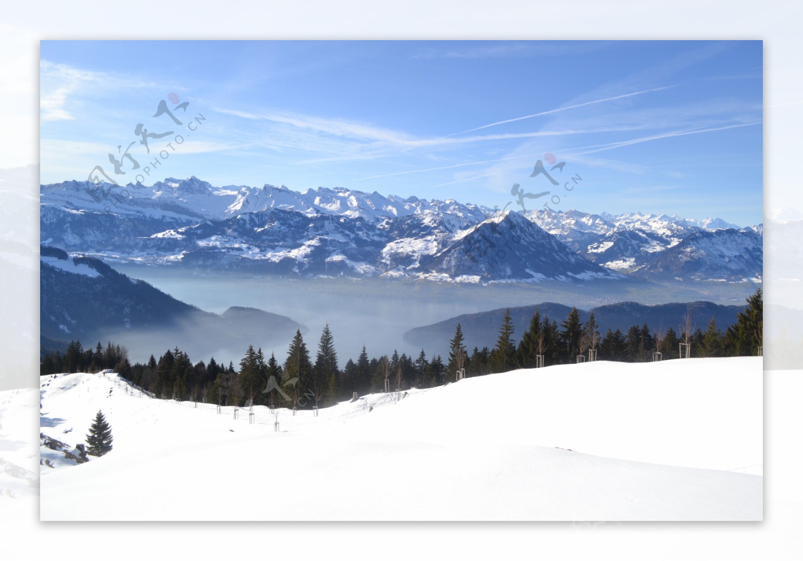 阿尔卑斯雪山图片