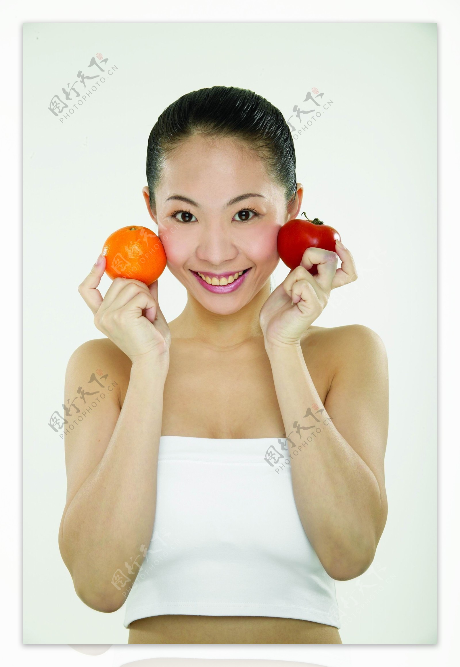 健康美女与蔬菜水果图片