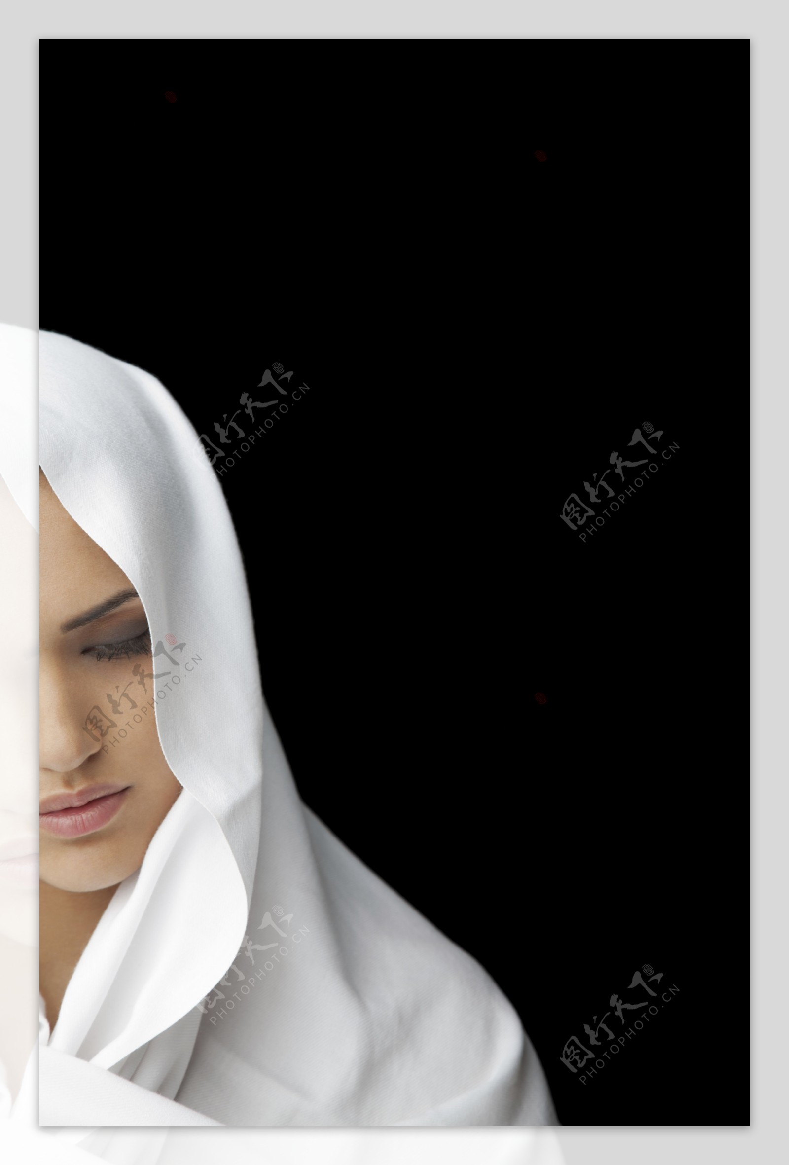 戴头巾的阿拉伯美女图片