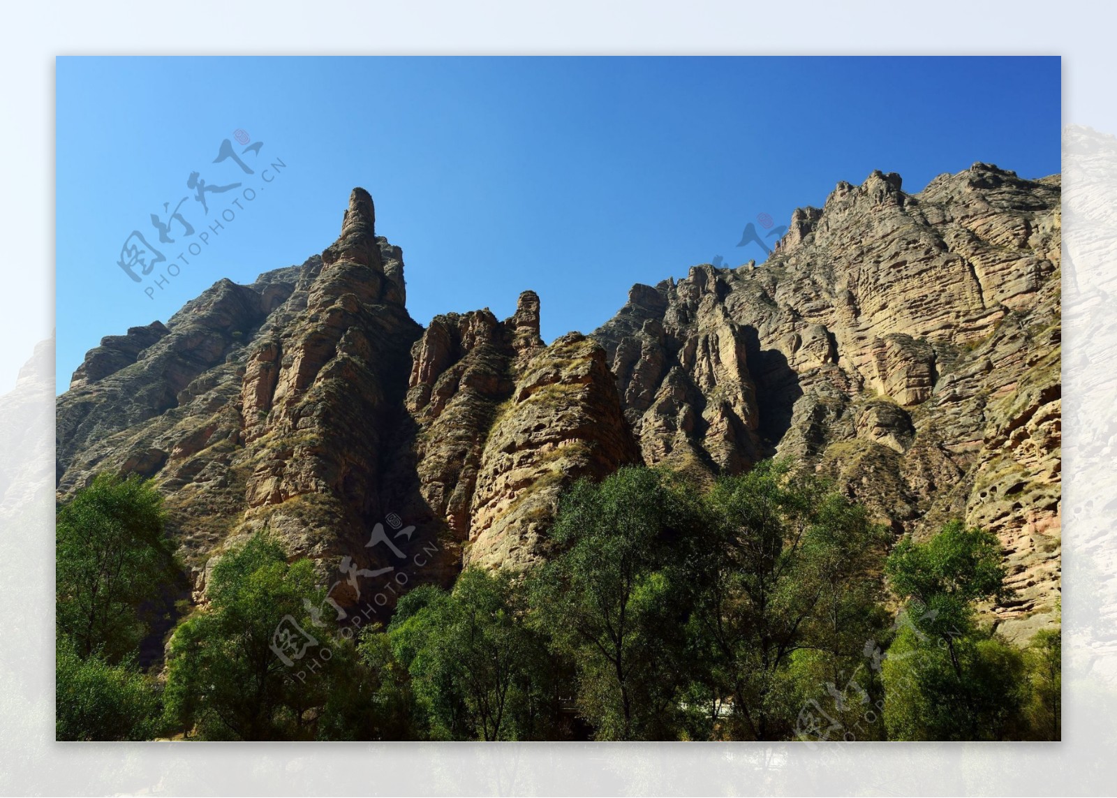 甘肃炳灵寺石林风景