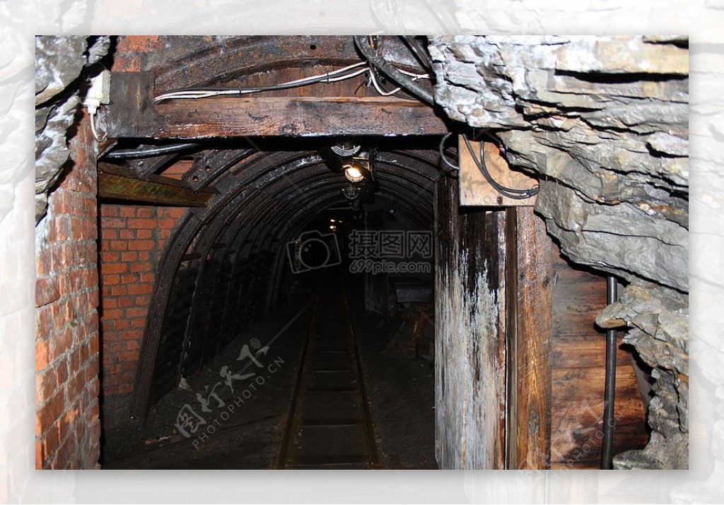 煤炭开采的隧道