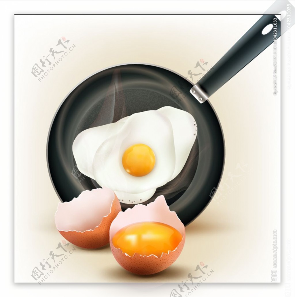 平底锅里的煎蛋和蛋壳里的蛋黄