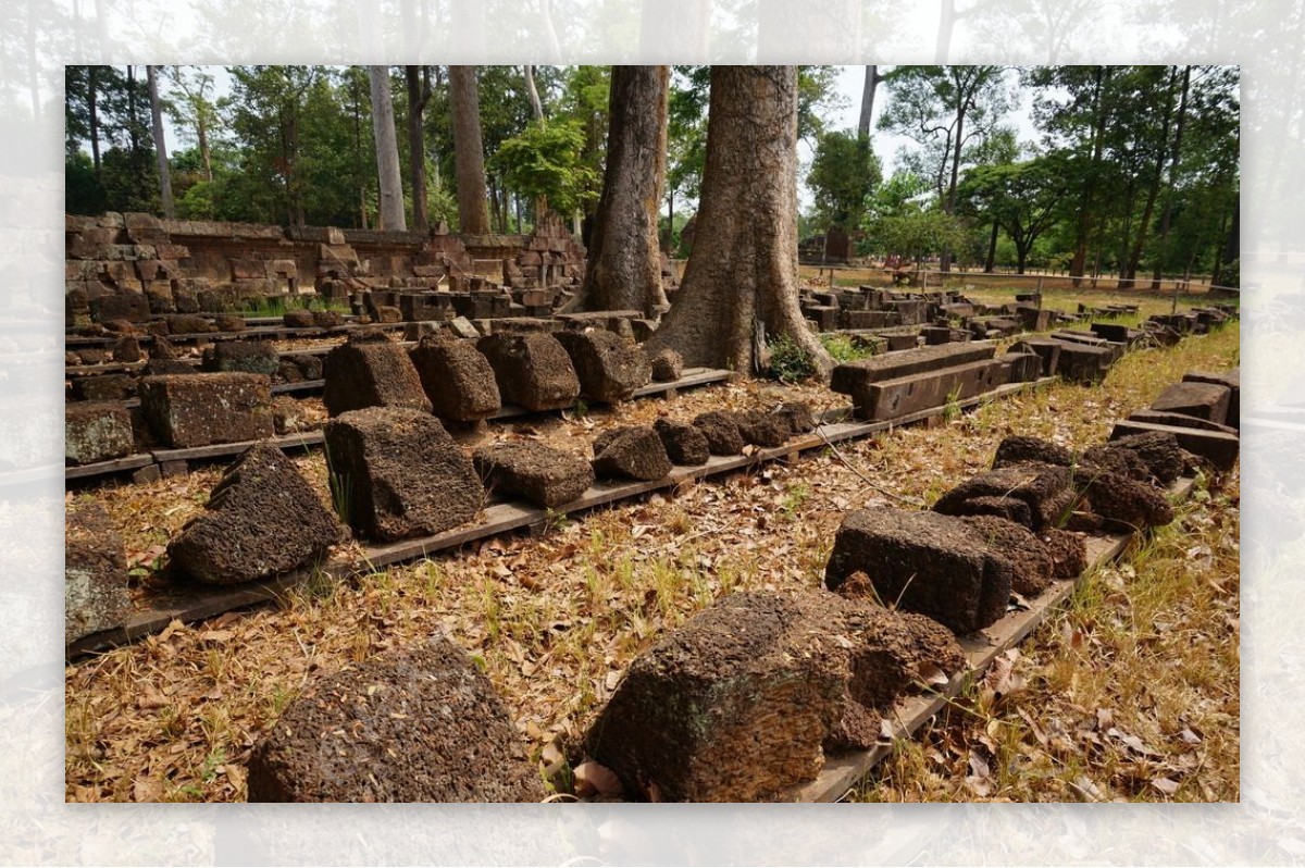 柬埔寨崩密列石头堆