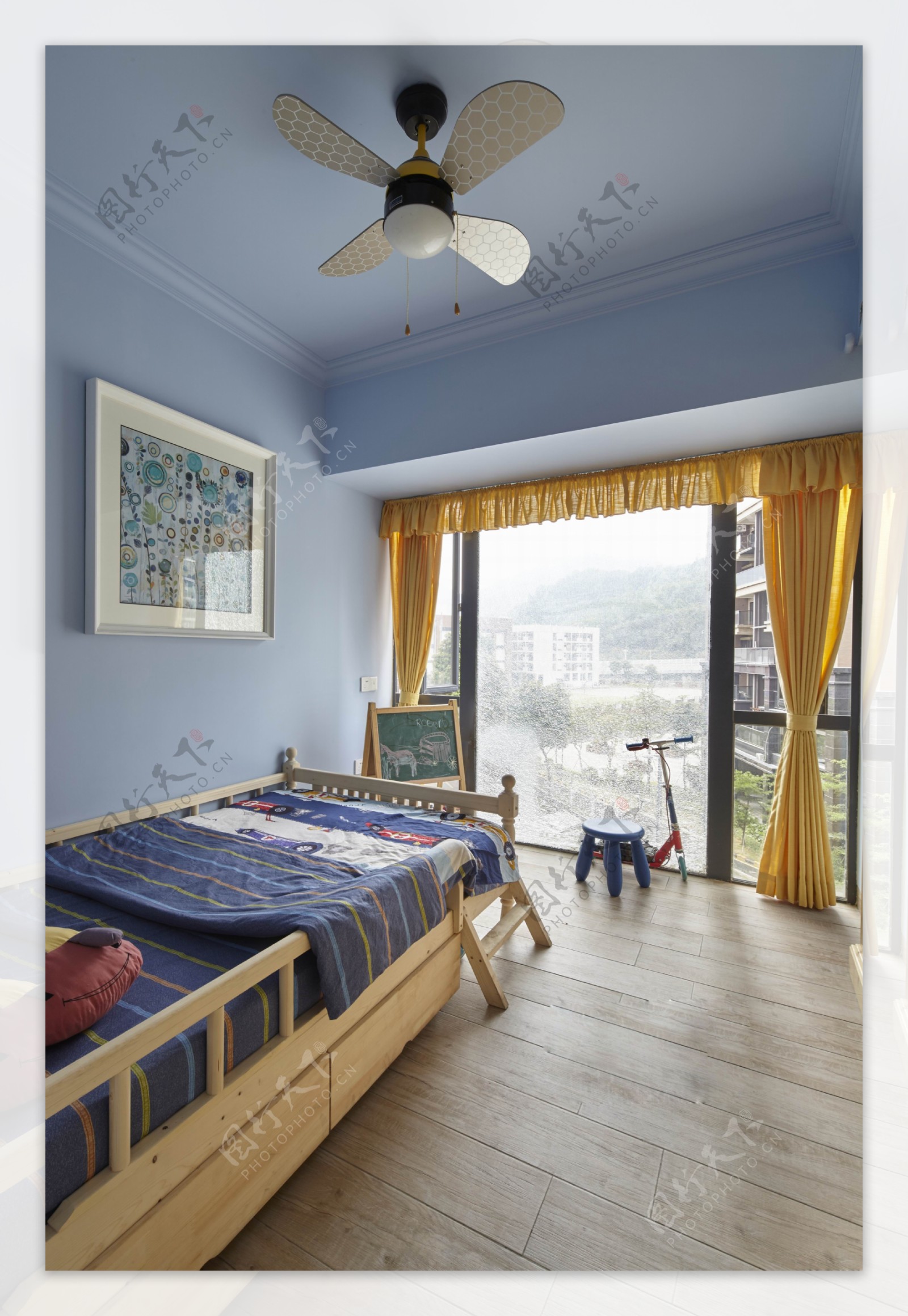 样板房欧式儿童房蓝色系列吊顶吊灯装修设计效果图 – 设计本装修效果图
