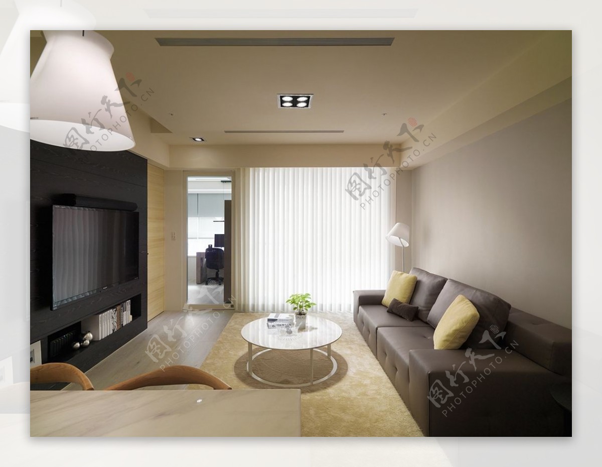 现代时尚客厅深色皮质沙发室内装修效果图