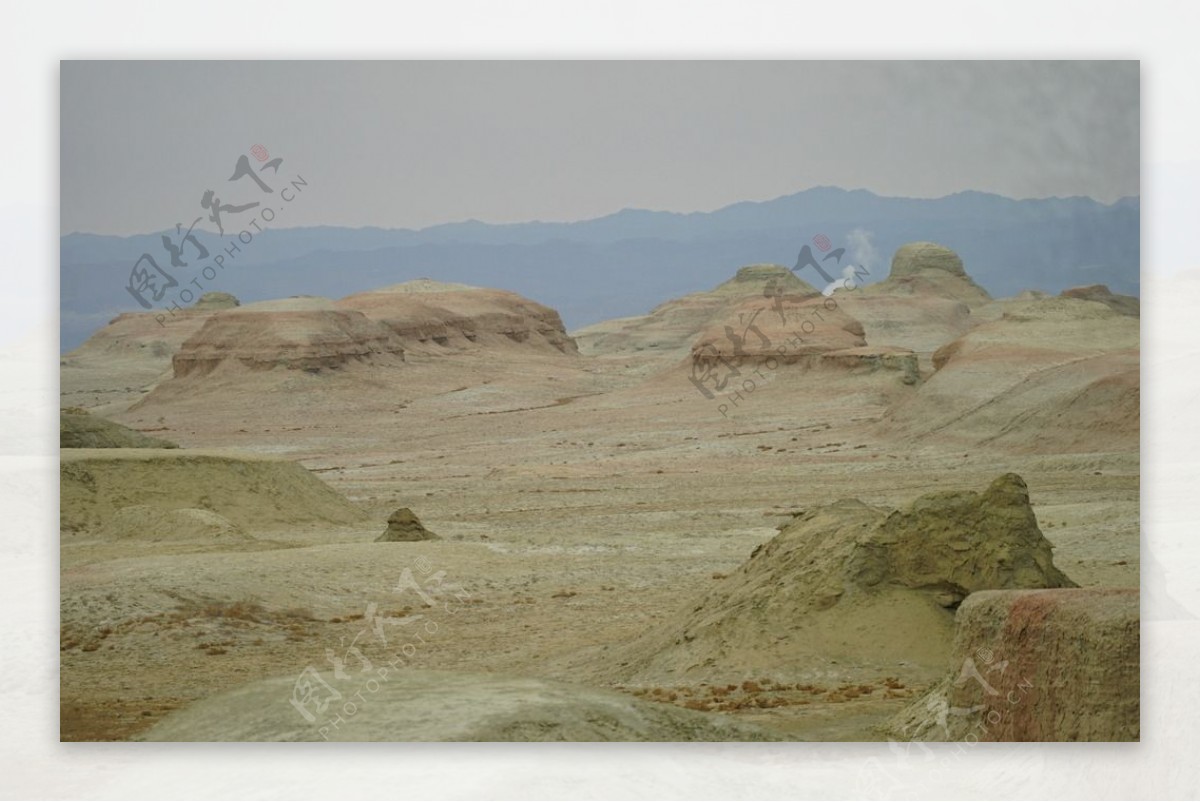 戈壁荒芜新疆高清