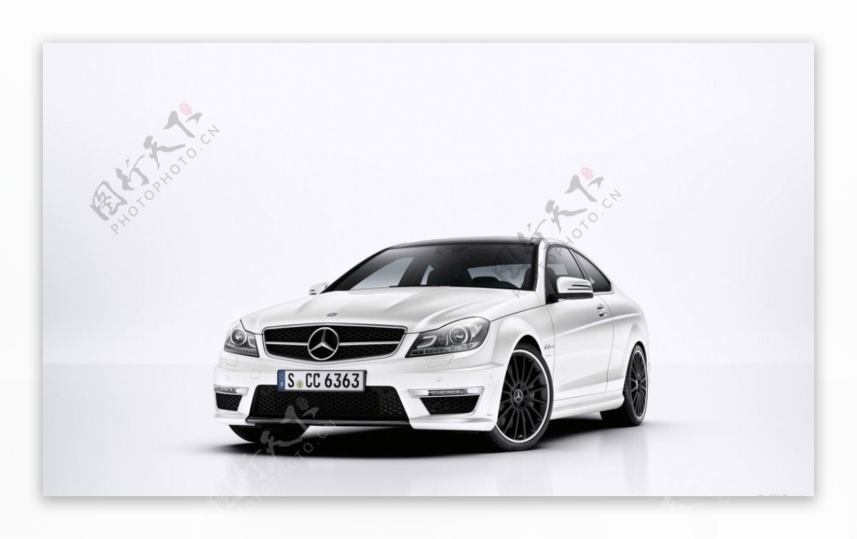 奔驰C63AMG