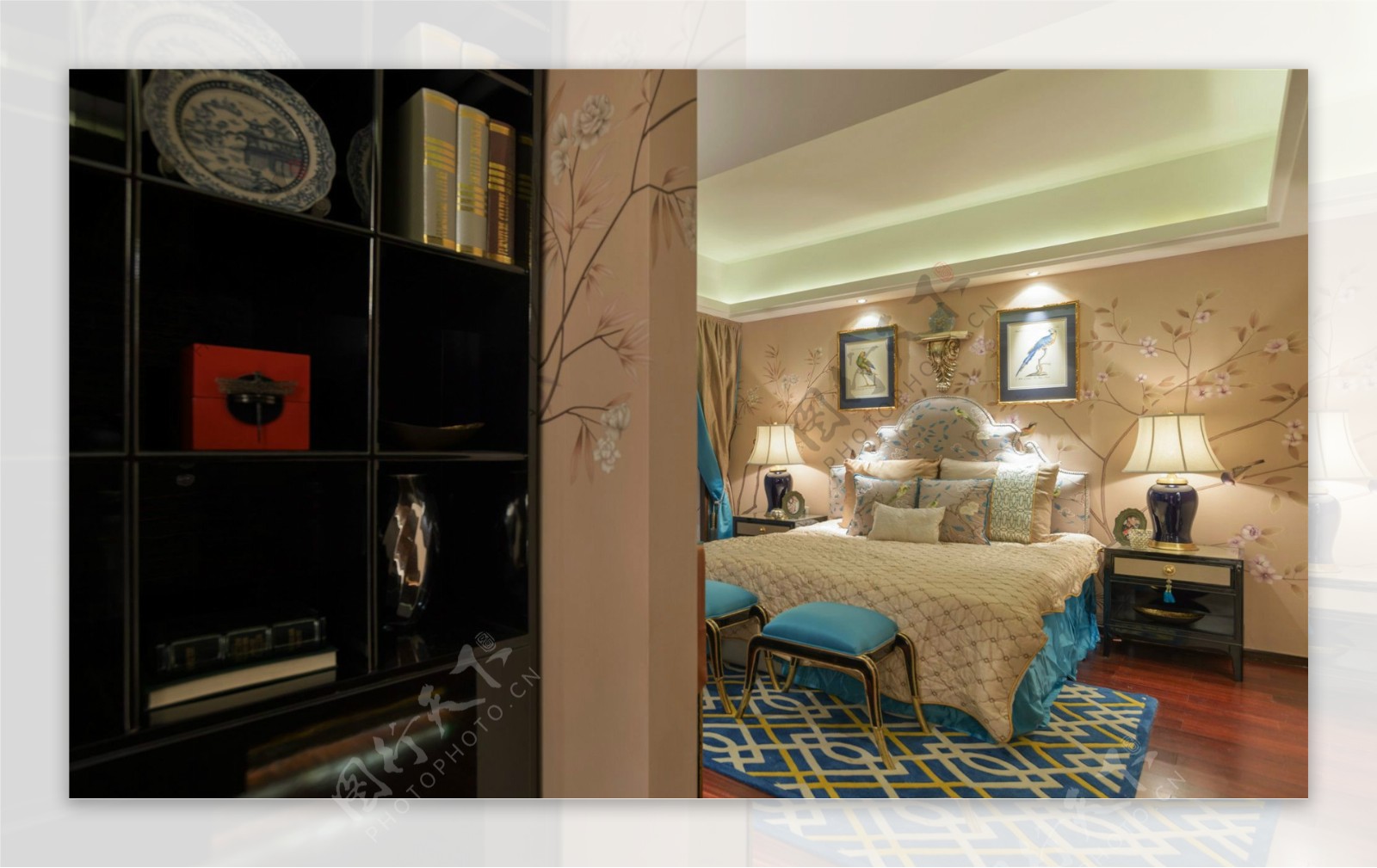 美式卧室花纹蓝色地毯装修效果图