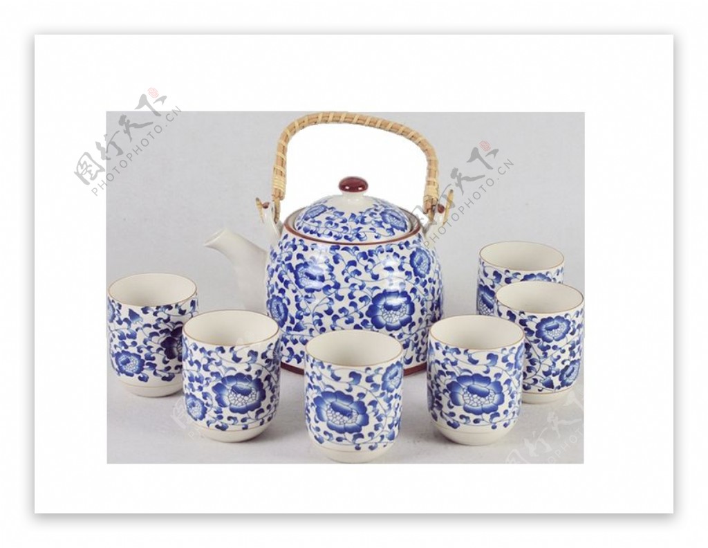 雅致蓝色花纹陶瓷茶具产品实物