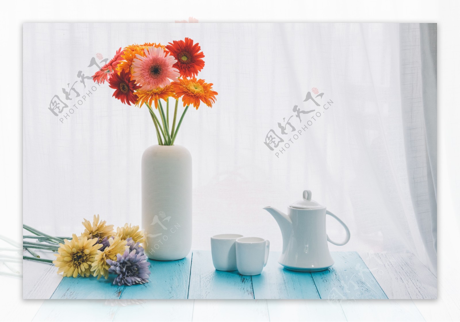 花瓶与茶具