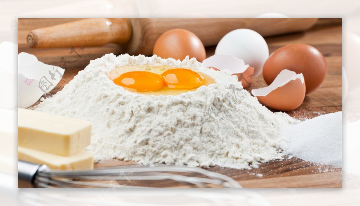 食材鸡蛋和面粉