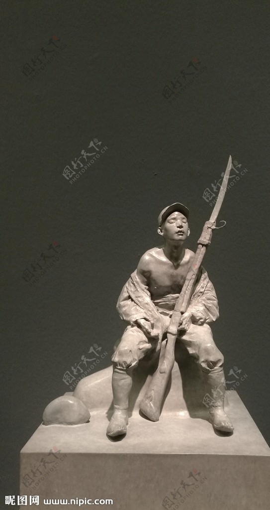 雕塑小战士