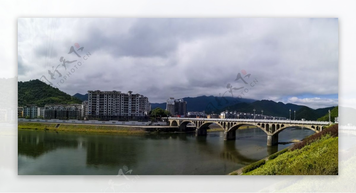 秋浦河大桥