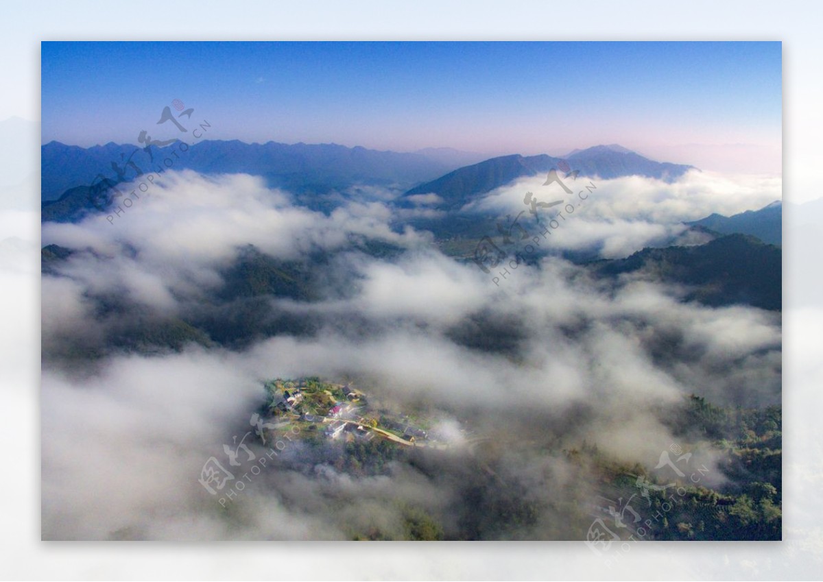 云漫高山