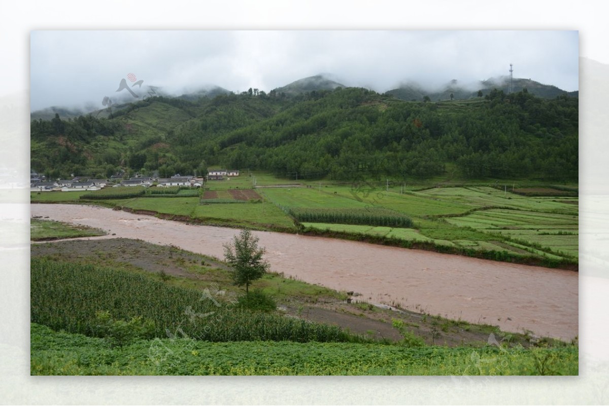 田园河流