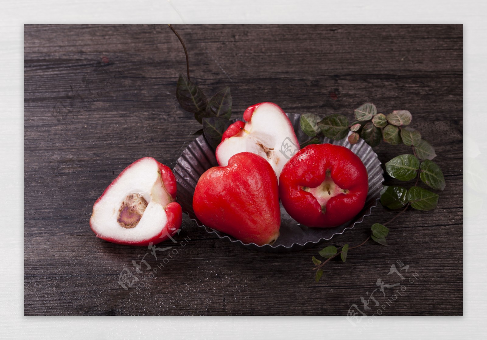 红色新鲜水果洋蒲桃实物图摄影图3